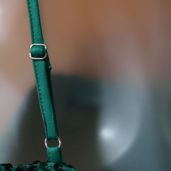 Forever 21 Festive Green Sequin Dress with Red Bows Holiday Christmas Small - Picture 10 of 12